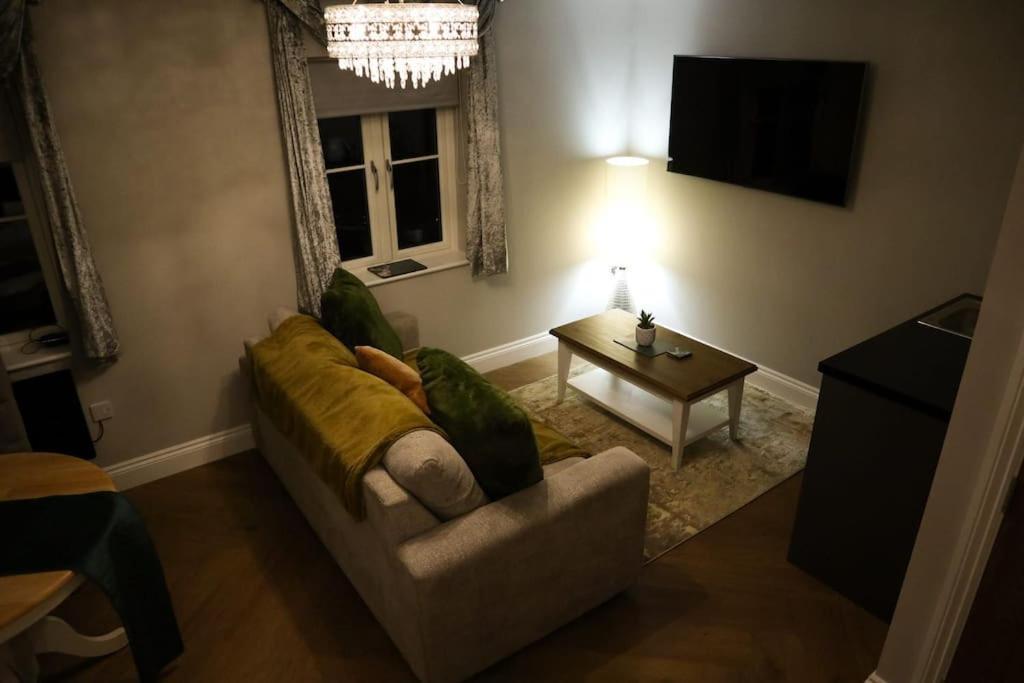 Milestone Apartment